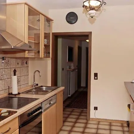Giota Schmitz Apartment